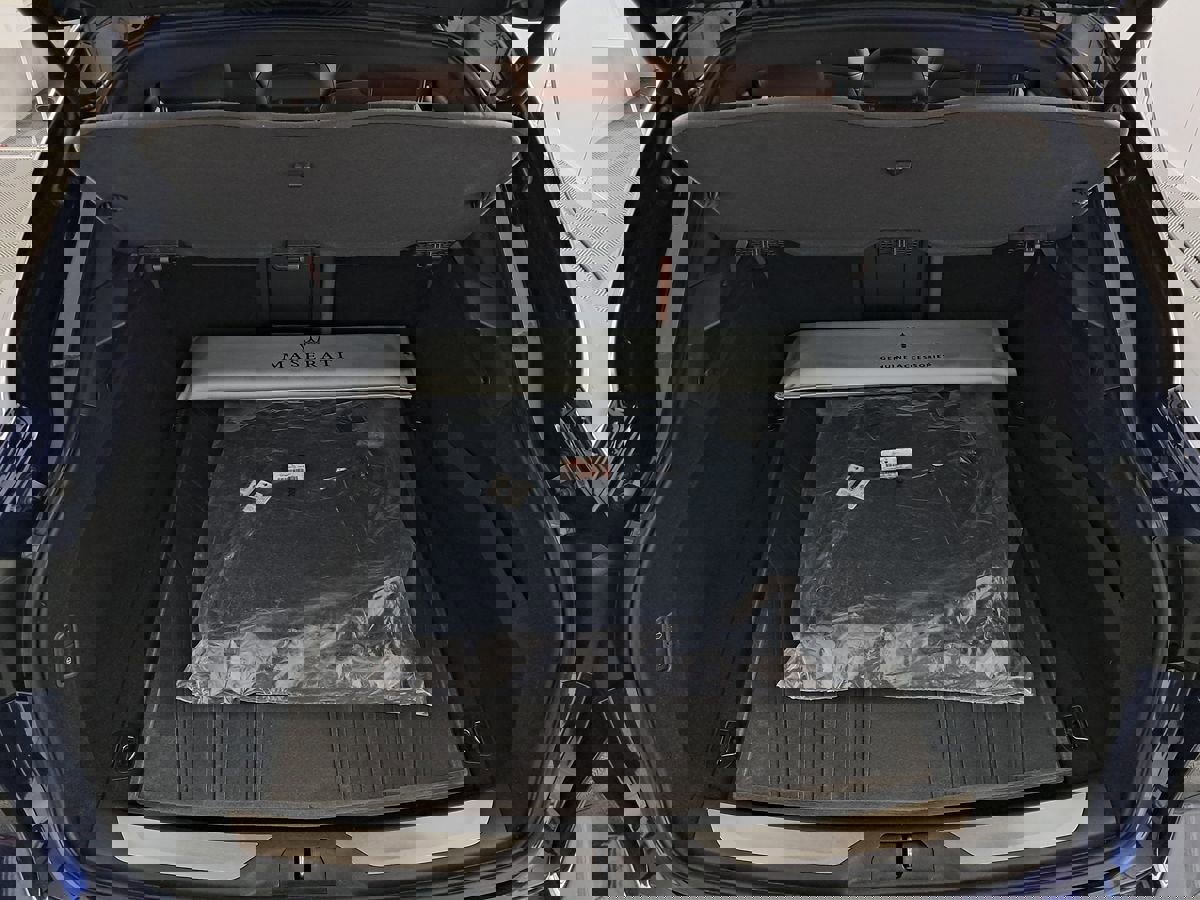 Used 2021 Maserati Levante S GranSport image 55