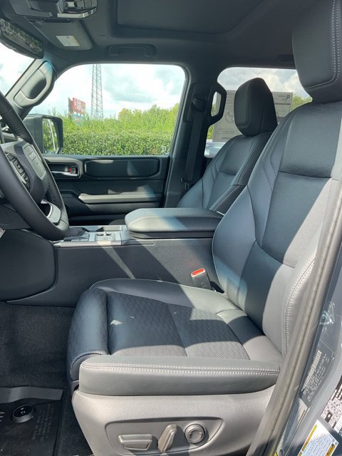 New 2027 Toyota Land Cruiser w/ Premium Package AWD/4WD image 17