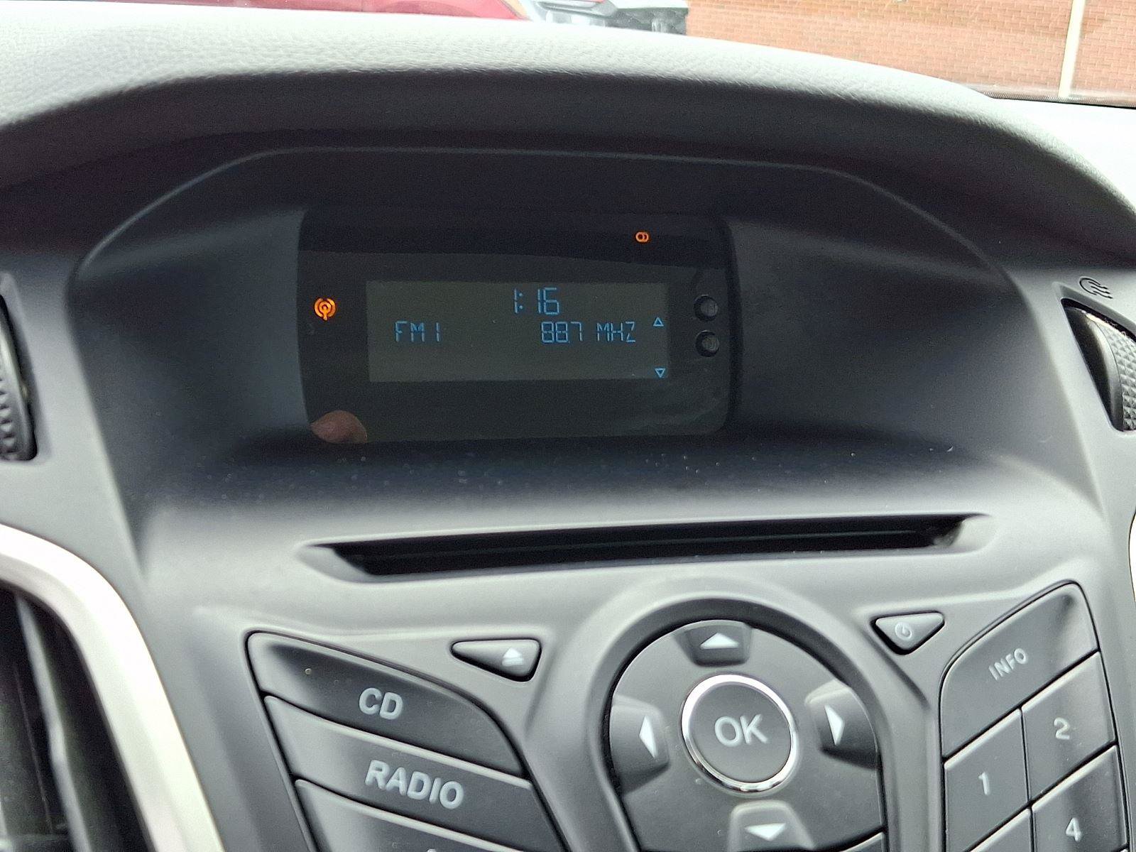 Used 2012 Ford Focus SE FWD image 17