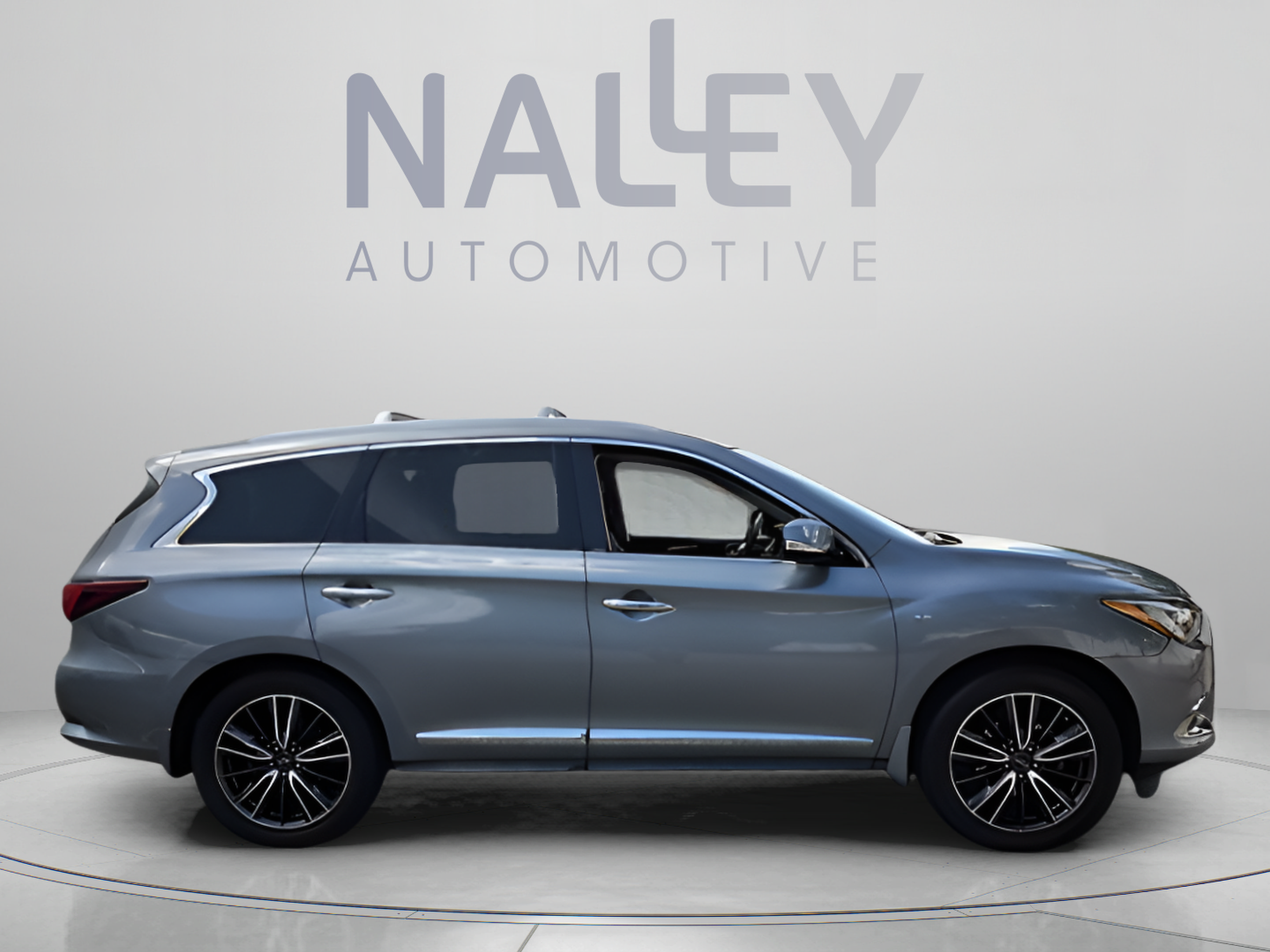 Used 2017 INFINITI QX60 FWD w/ Deluxe Technology Package image 6