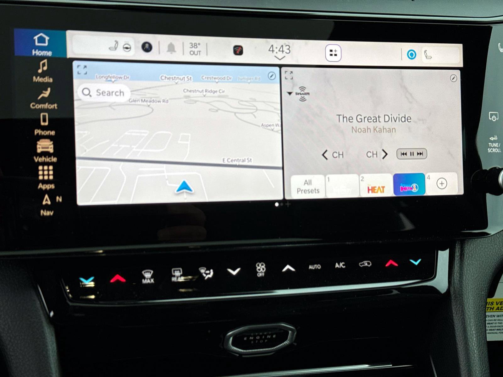 New 2026 Jeep Grand Cherokee Altitude image 14