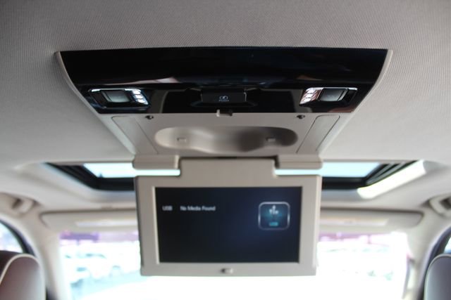 Used 2016 Chevrolet Silverado 1500 High Country image 19