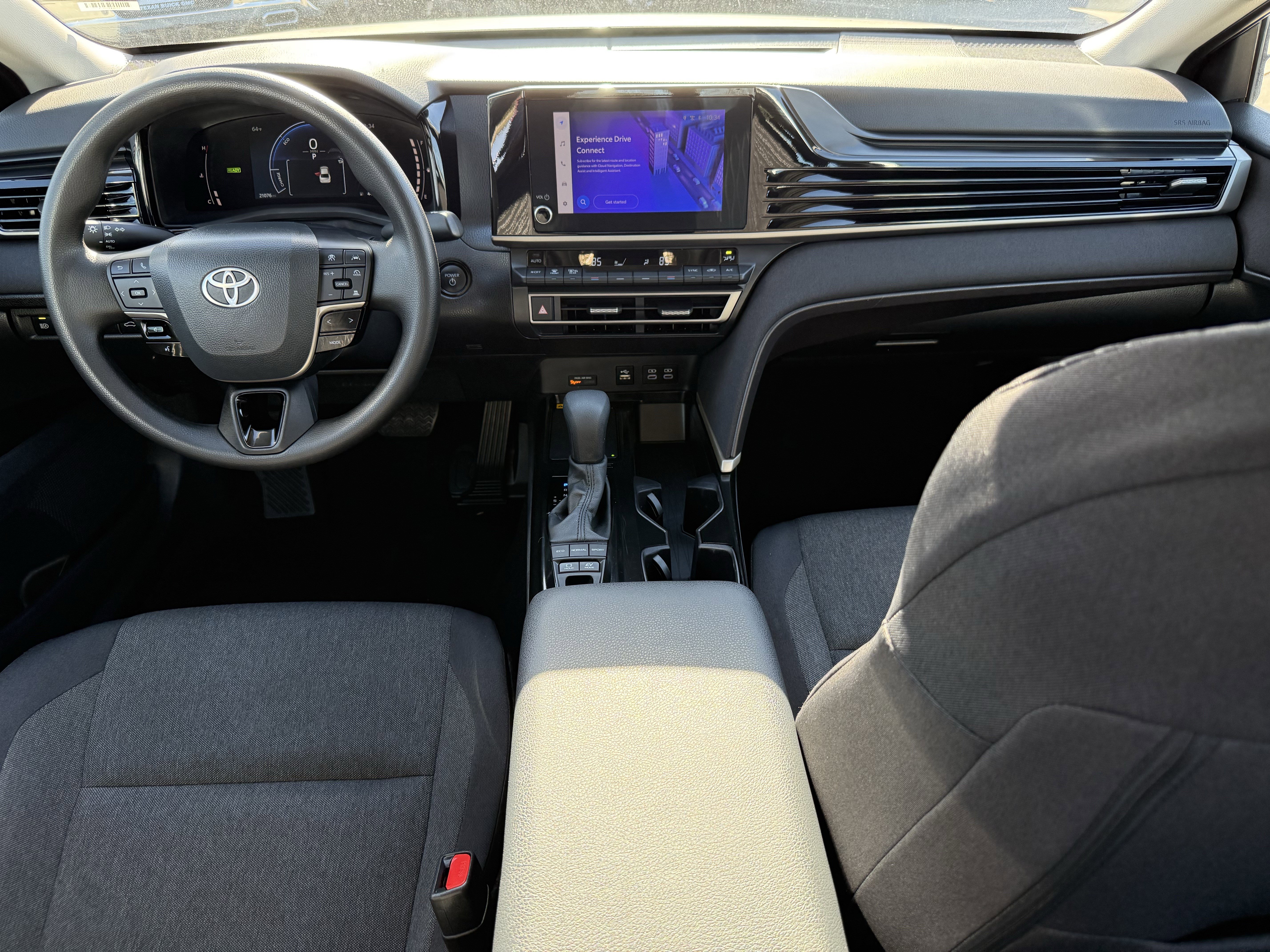 Used 2025 Toyota Camry LE image 13