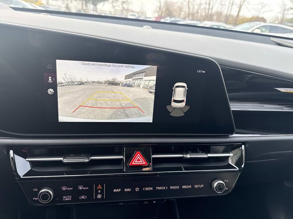 New 2025 Kia Niro Wind w/ Wind Preserve Package image 10