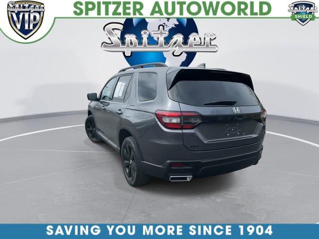 Used 2025 Honda Pilot Black Edition image 8