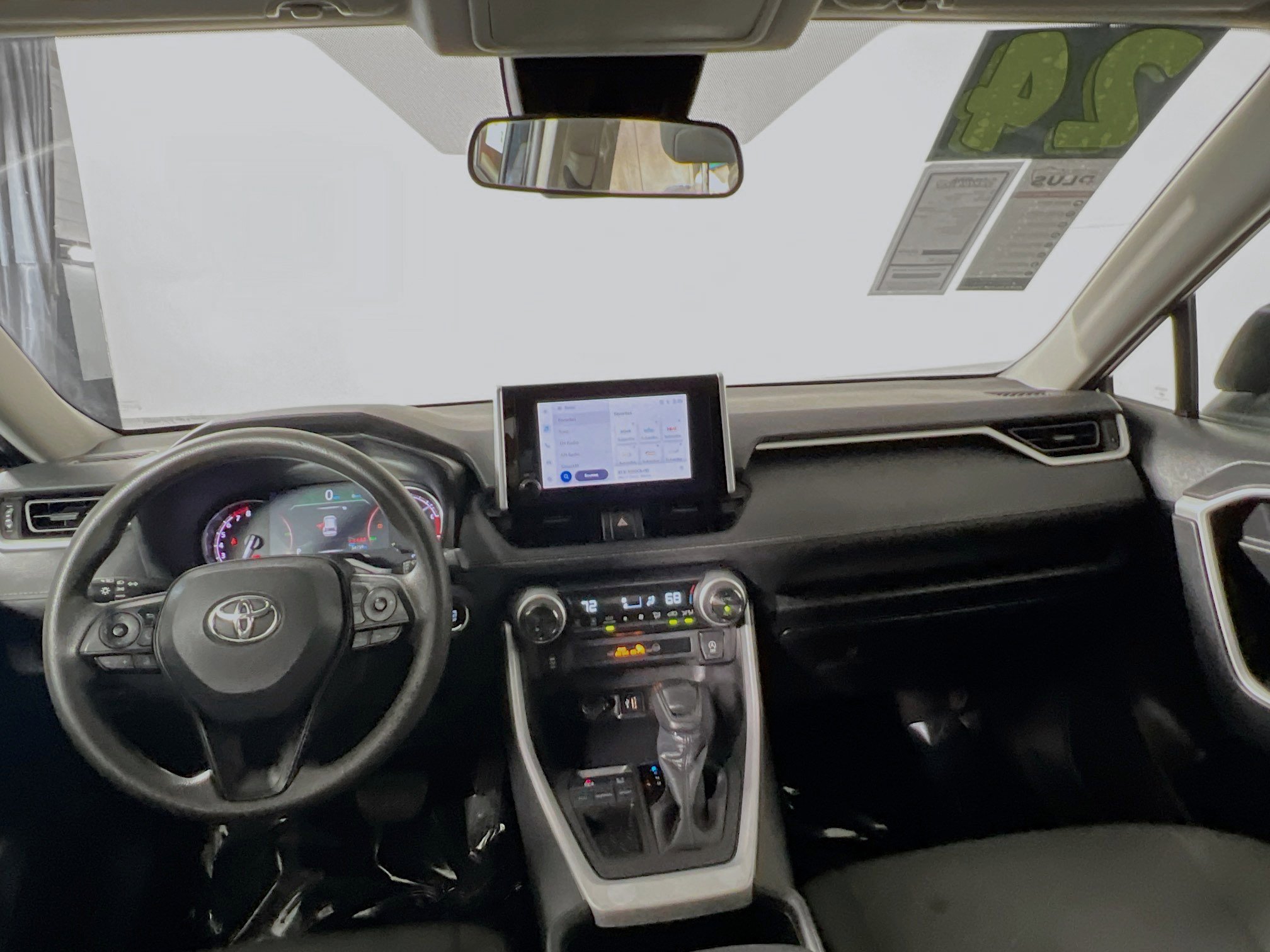 Used 2024 Toyota RAV4 XLE image 30