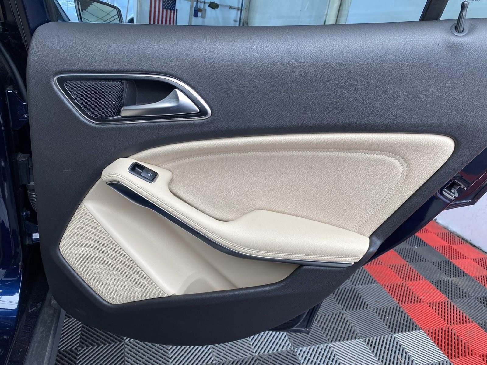 Used 2018 Mercedes-Benz GLA 250 4MATIC image 10
