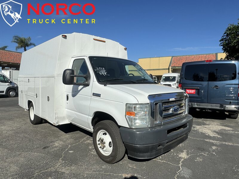 Used 2022 Ford E-350 and Econoline 350 Super Duty w/ Power Windows & Locks Group RWD image 2