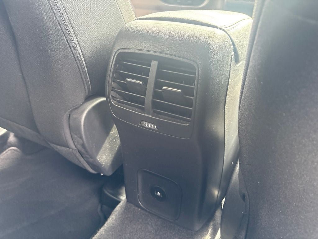Used 2025 Ford Escape Active w/ Cold Weather Package FWD image 30