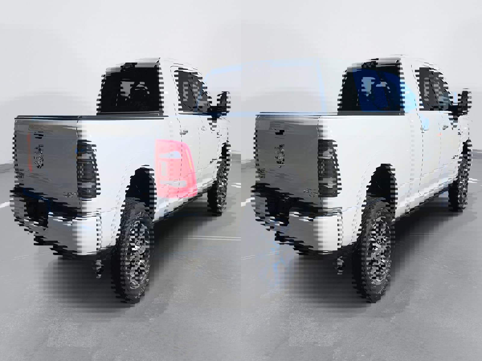 Used 2024 RAM 2500 Limited w/ Safety Group image 5