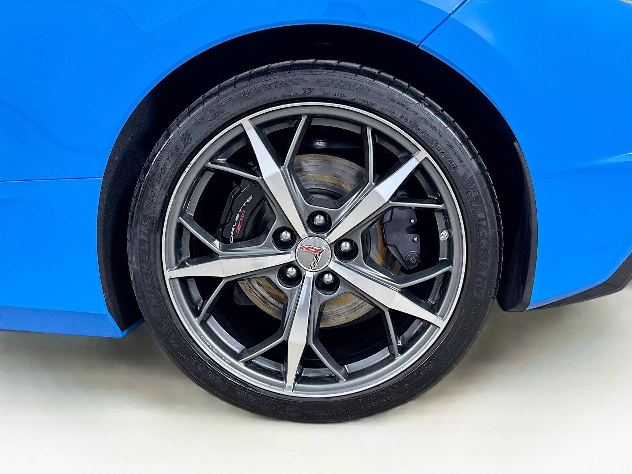 Used 2023 Chevrolet Corvette Stingray Coupe w/ Z51 Performance Package image 28