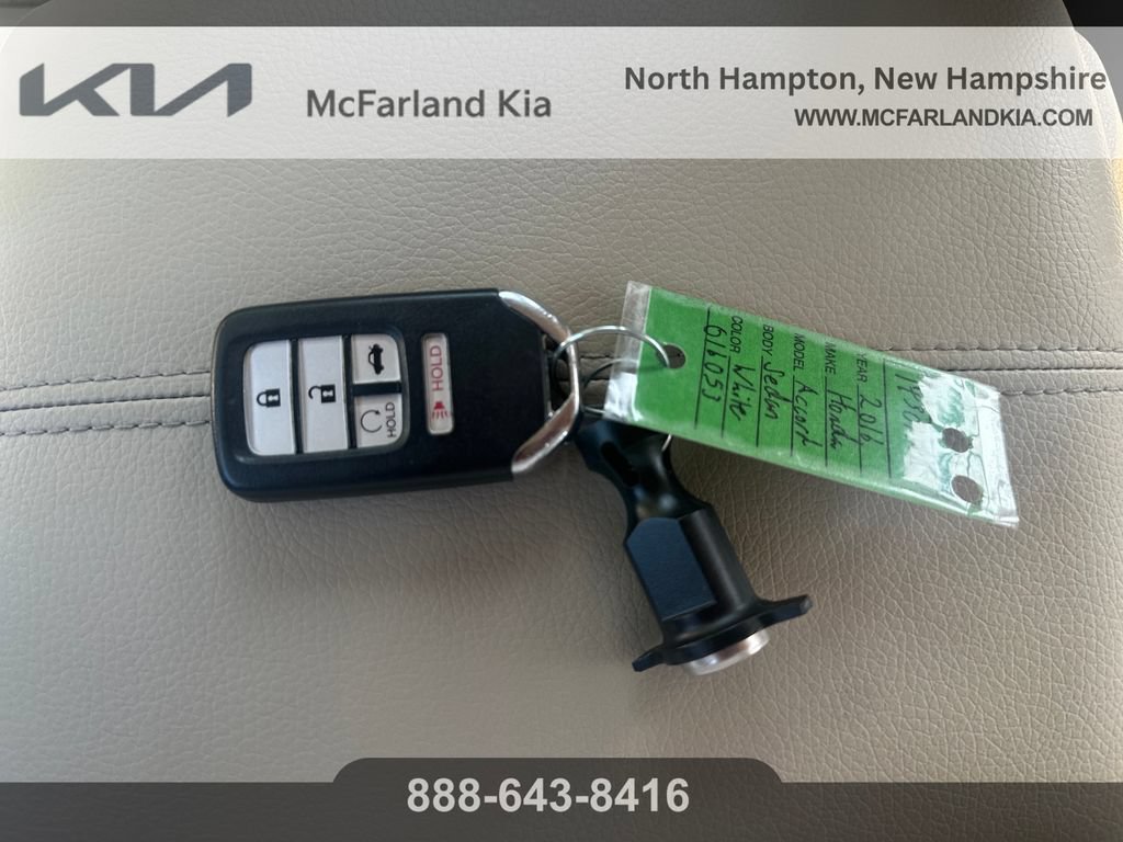 Used 2016 Honda Accord Touring image 28