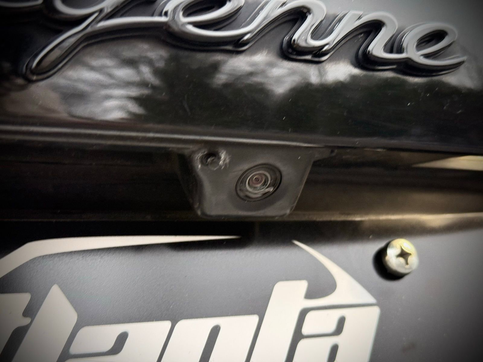 Used 2019 Porsche Cayenne E-Hybrid image 11