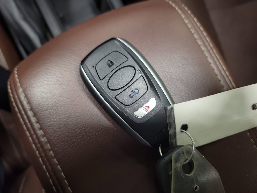 Used 2018 Subaru Forester 2.5i Touring w/ Popular Package #3B AWD/4WD image 20