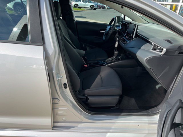 Used 2021 Toyota Corolla LE w/ Carpet Mat Package (TMS) FWD image 33