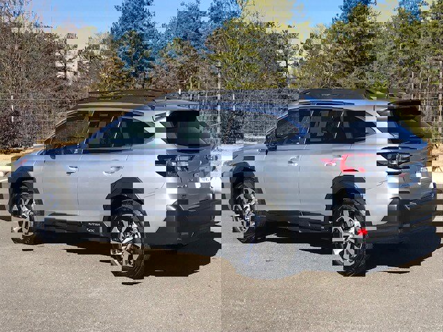 Certified 2025 Subaru Outback Premium w/ Popular Package #1A image 3