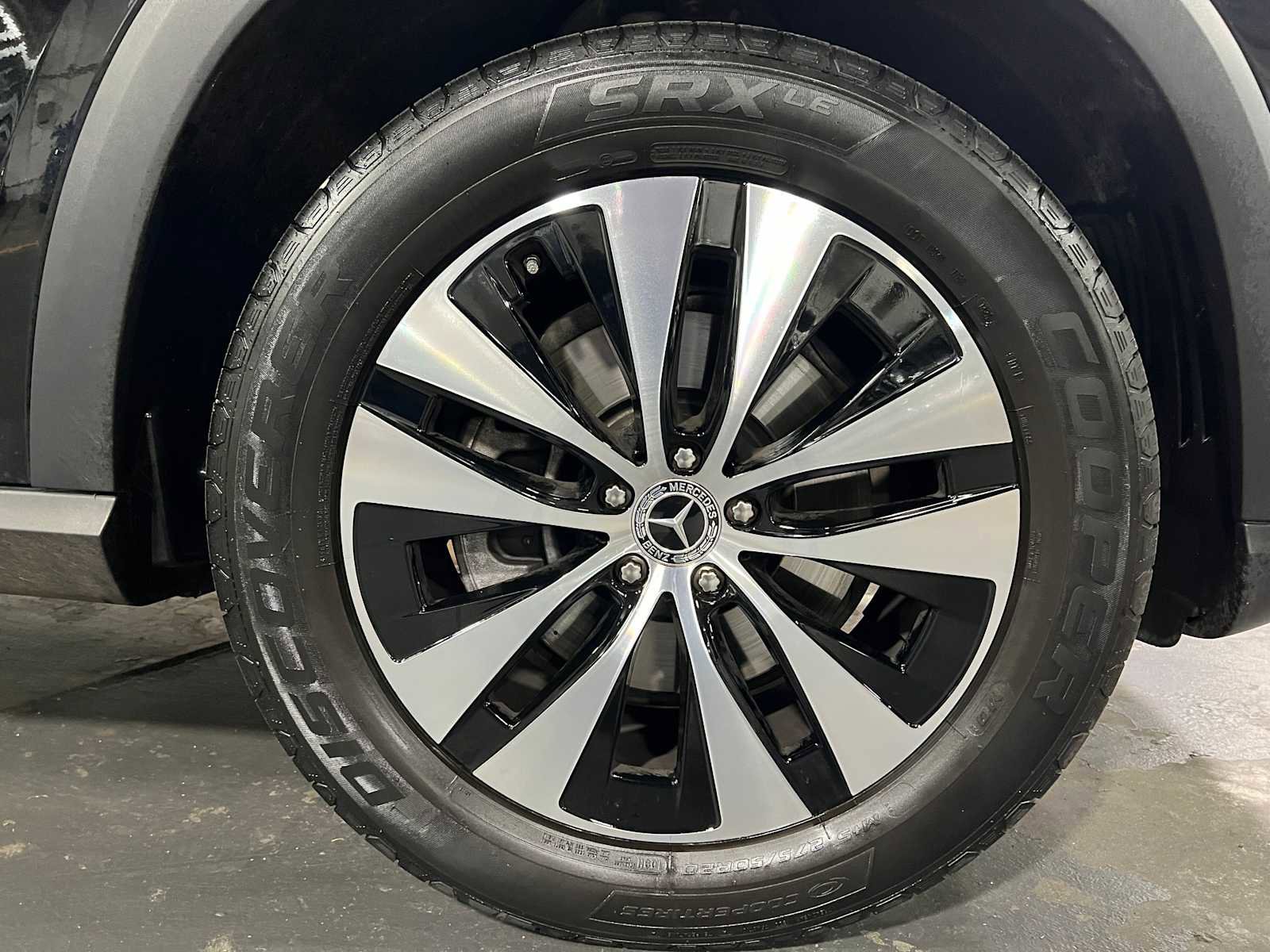 Used 2025 Mercedes-Benz GLE 350 4MATIC image 10