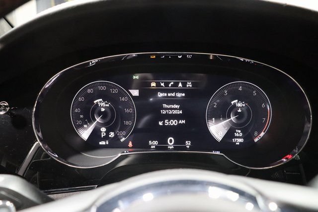 Used 2021 Bentley Bentayga Speed AWD/4WD image 64