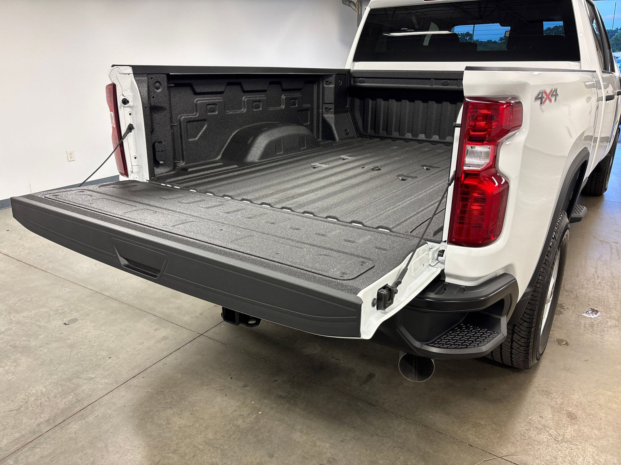 New 2025 Chevrolet Silverado 3500 W/T image 24