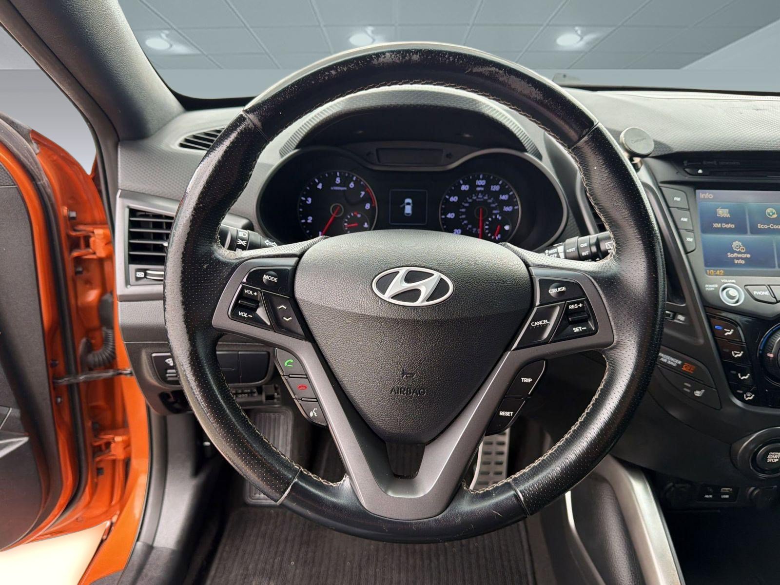 Used 2016 Hyundai Veloster Turbo FWD image 14