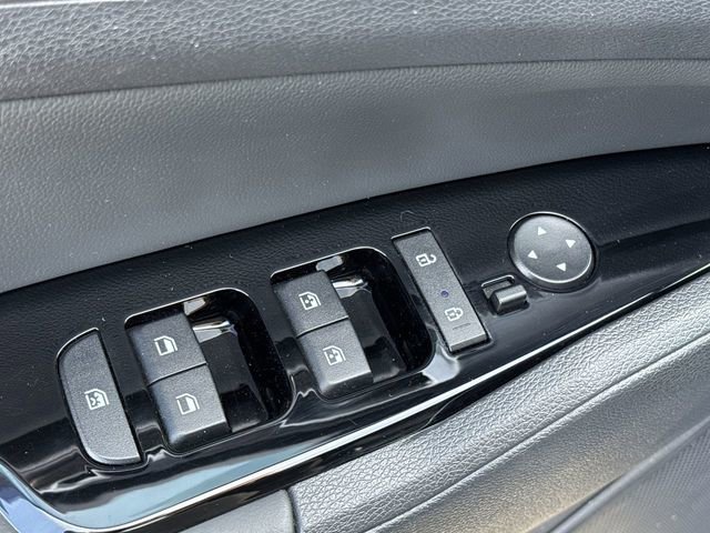 Used 2025 Kia Sportage X-Line w/ Premium Package image 24