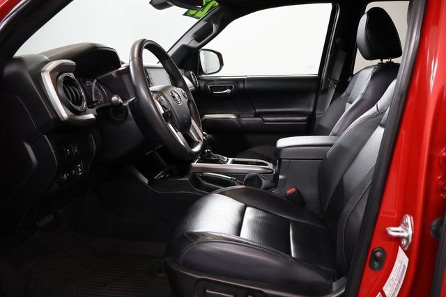 Used 2023 Toyota Tacoma Limited image 12