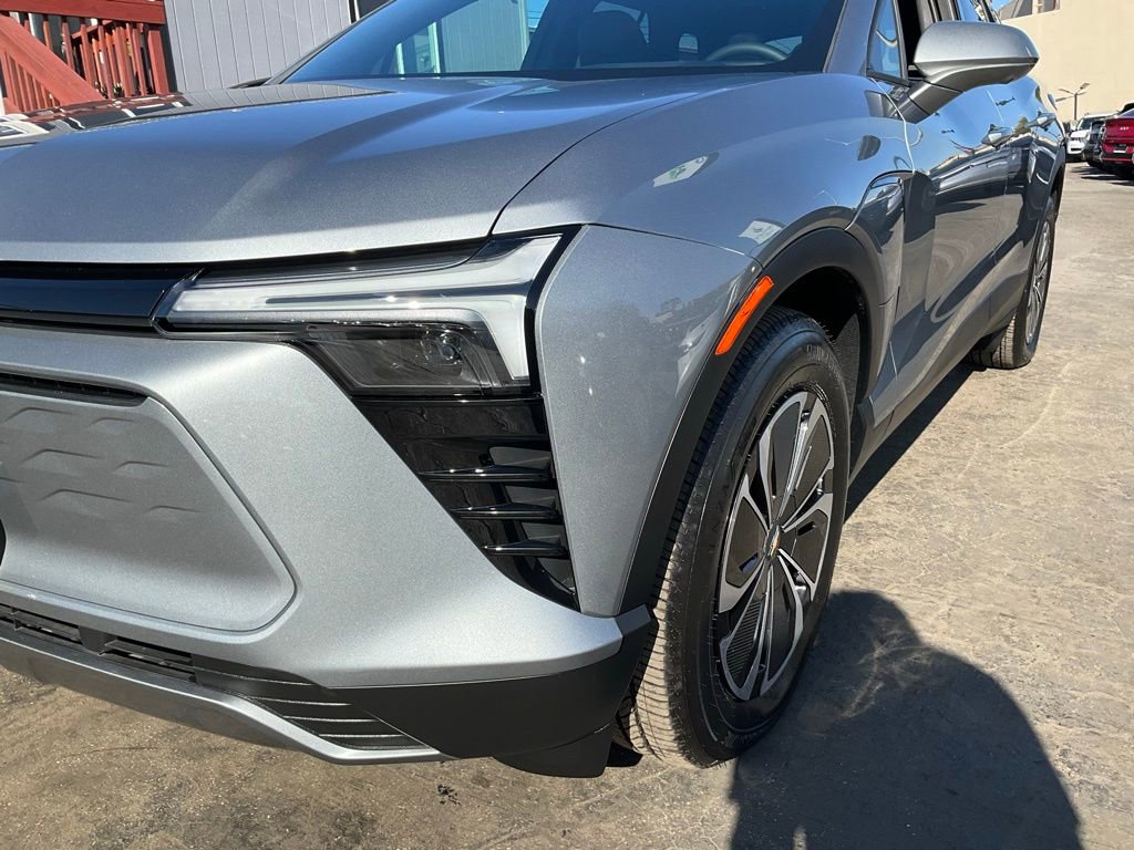 Used 2025 Chevrolet Blazer EV LT image 88