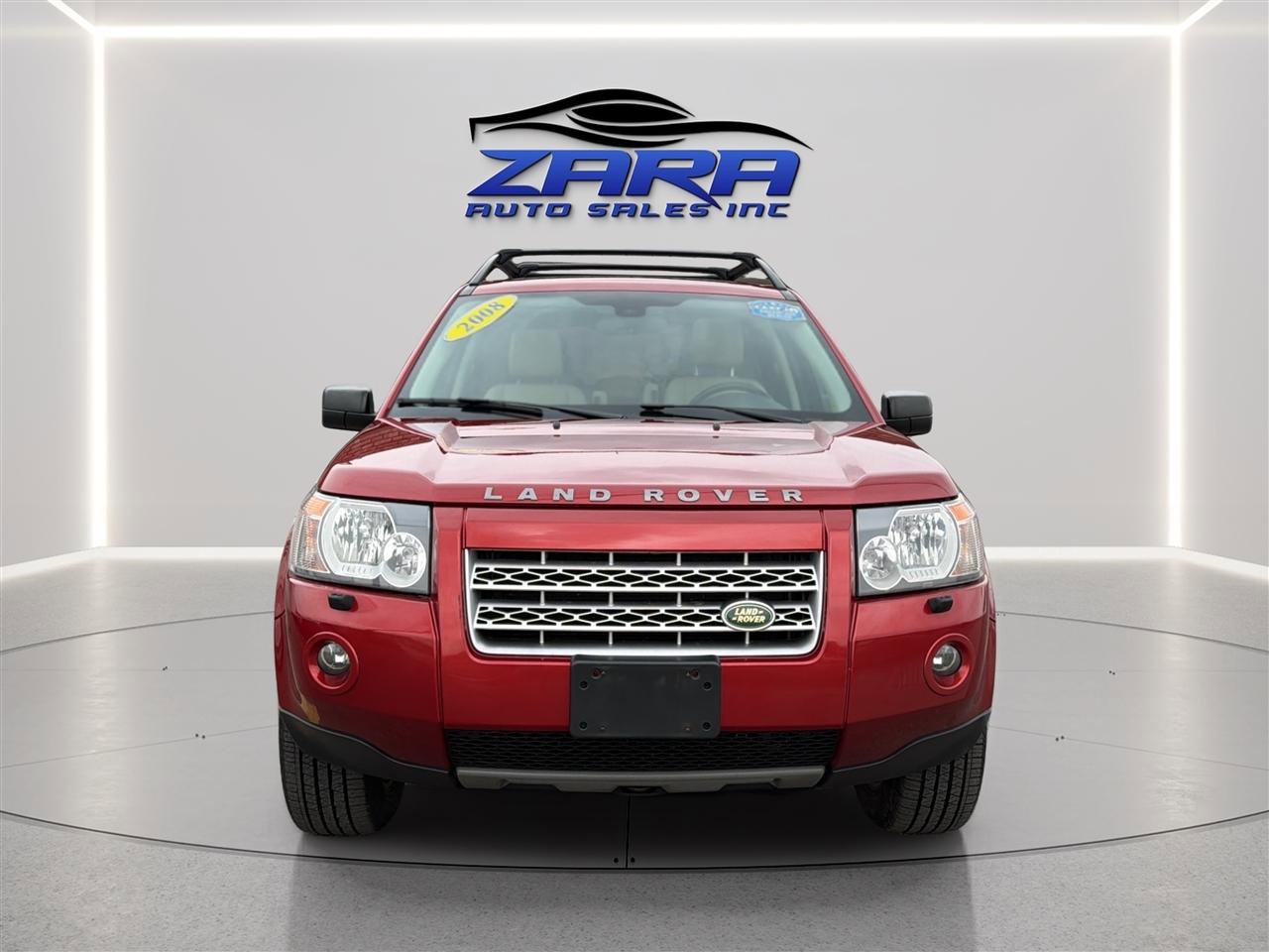 Used 2008 Land Rover LR2 SE image 2