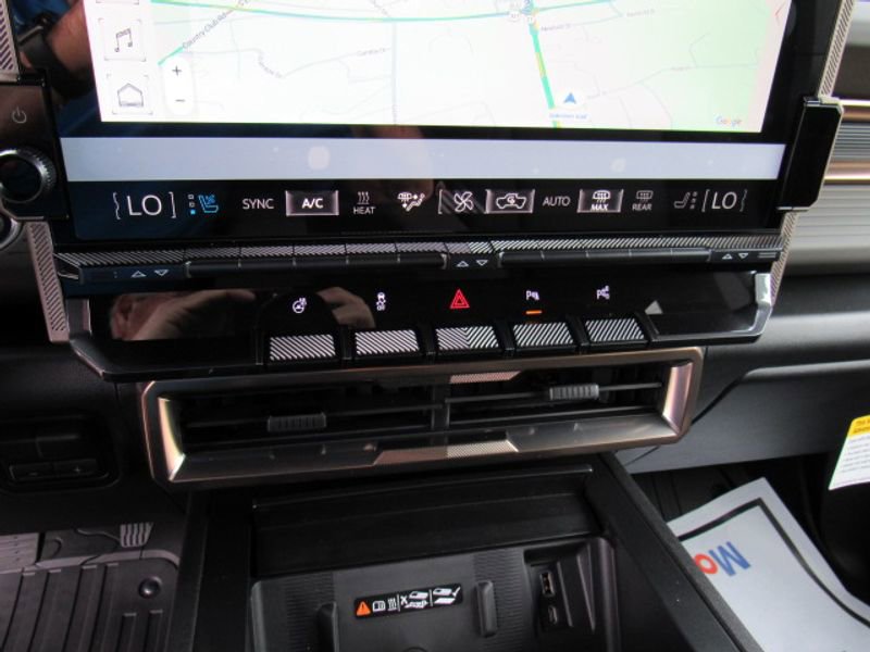 New 2025 GMC Hummer EV 2X image 13