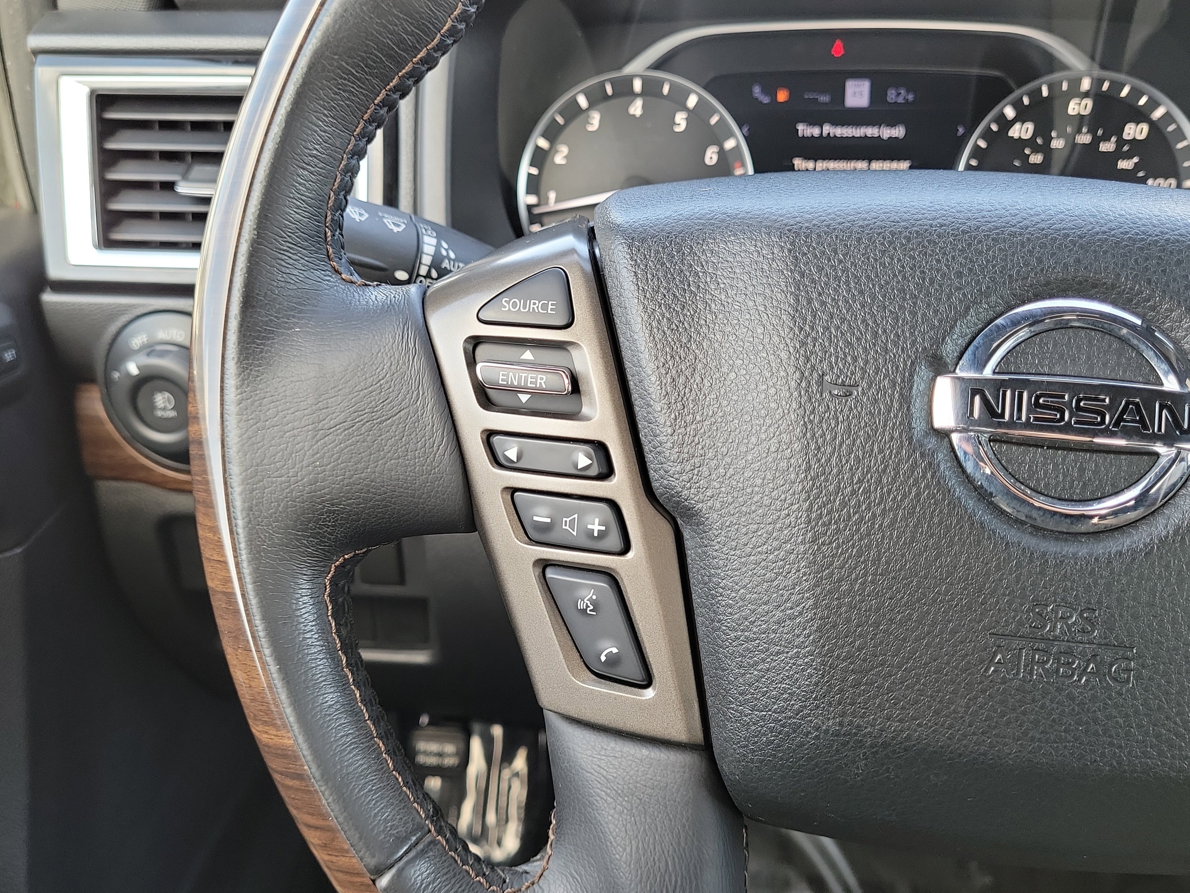 Used 2020 Nissan Titan Platinum Reserve w/ Moonroof Package image 16