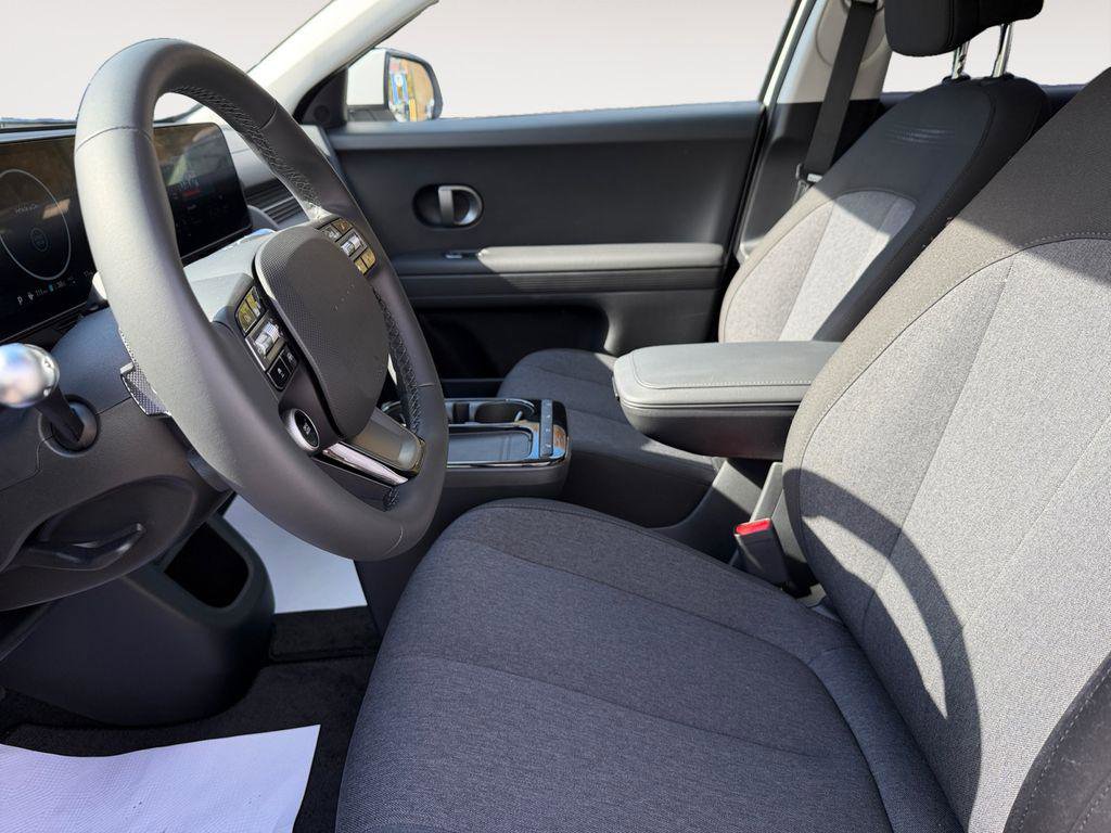 New 2026 Hyundai Ioniq 5 SE image 13