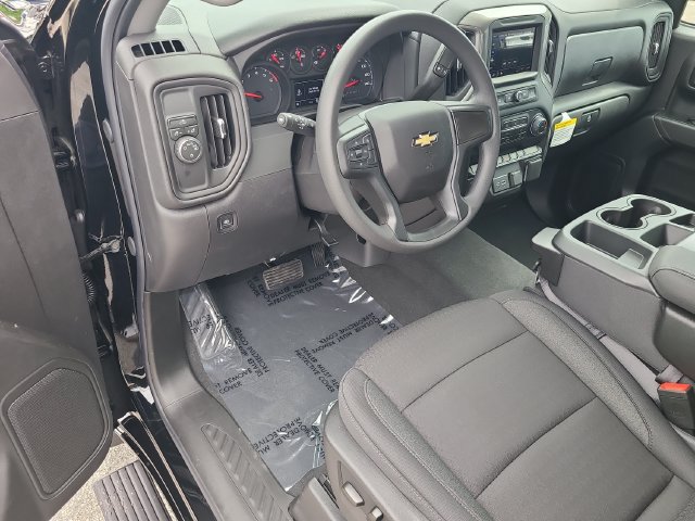 New 2026 Chevrolet Silverado 1500 Custom RWD image 18