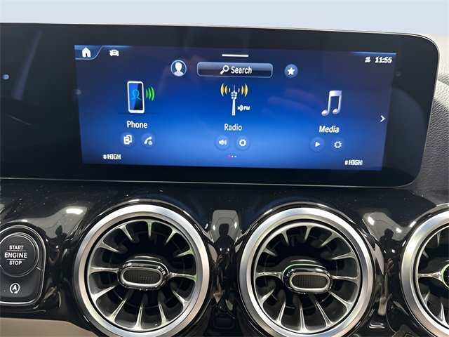 Used 2025 Mercedes-Benz GLA 250 4MATIC image 20