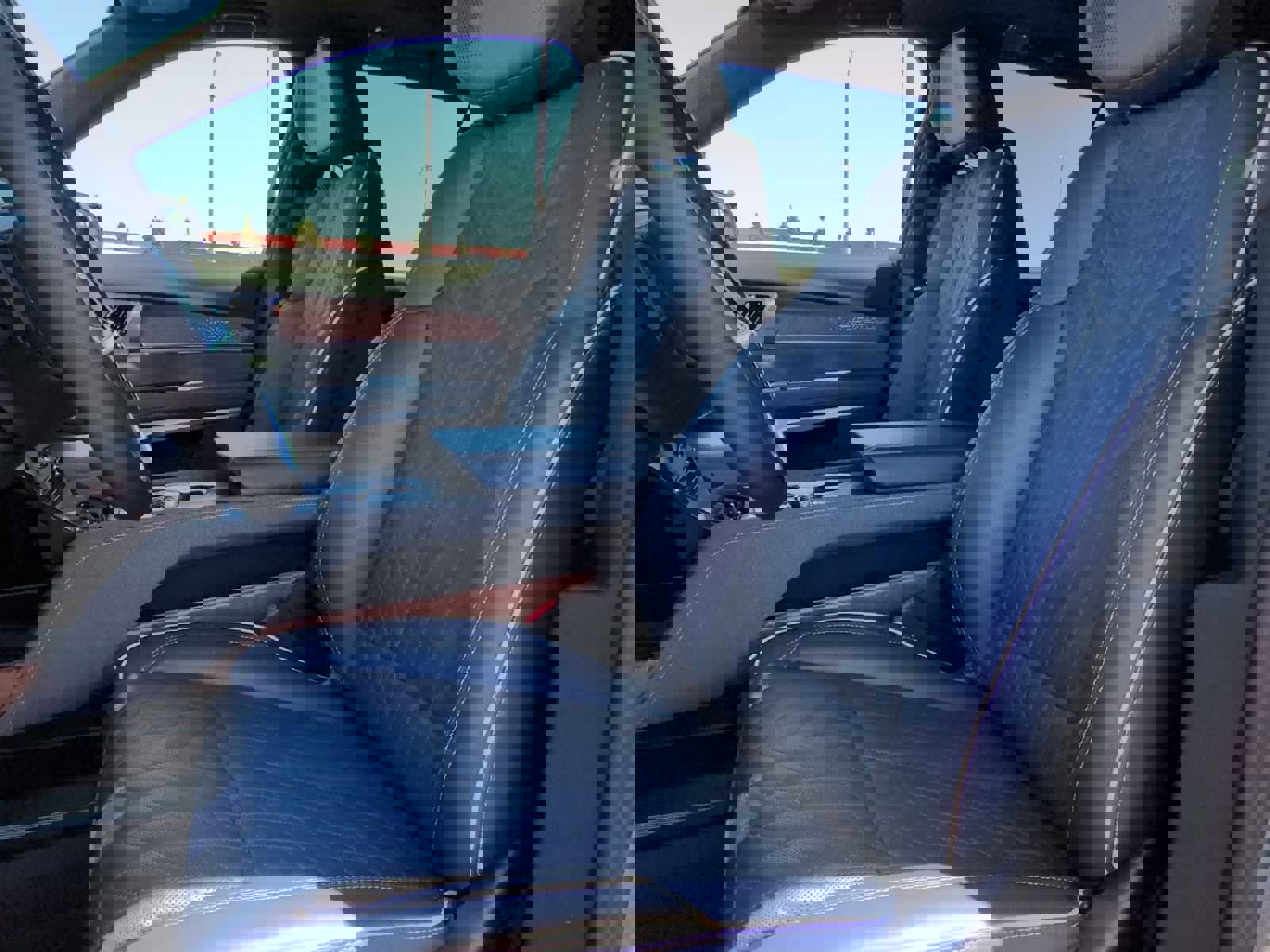 Used 2026 Cadillac Vistiq Premium Luxury AWD/4WD image 24