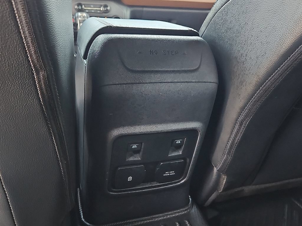 Used 2024 Ford Bronco Outer Banks AWD/4WD image 19