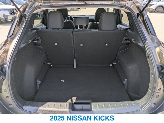 Used 2025 Nissan Kicks SV FWD image 23