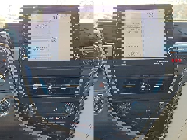 Used 2021 Toyota Camry XLE image 18