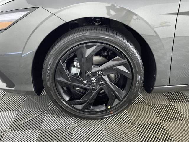 New 2026 Hyundai Elantra Sport FWD image 16