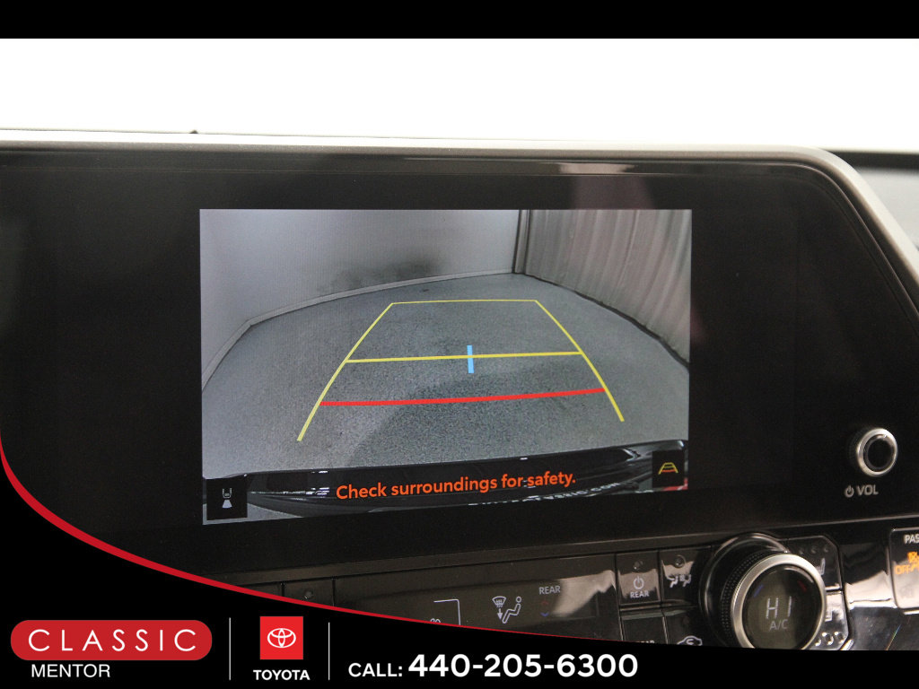 Certified 2025 Toyota Highlander Limited image 13