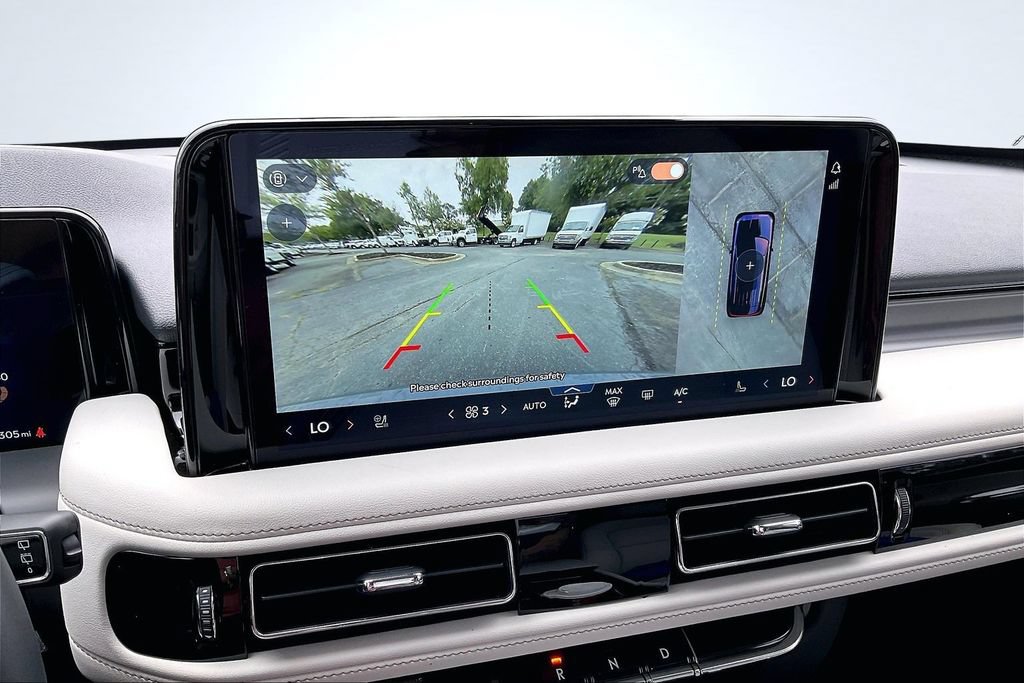 Used 2026 Lincoln Aviator 2WD image 16