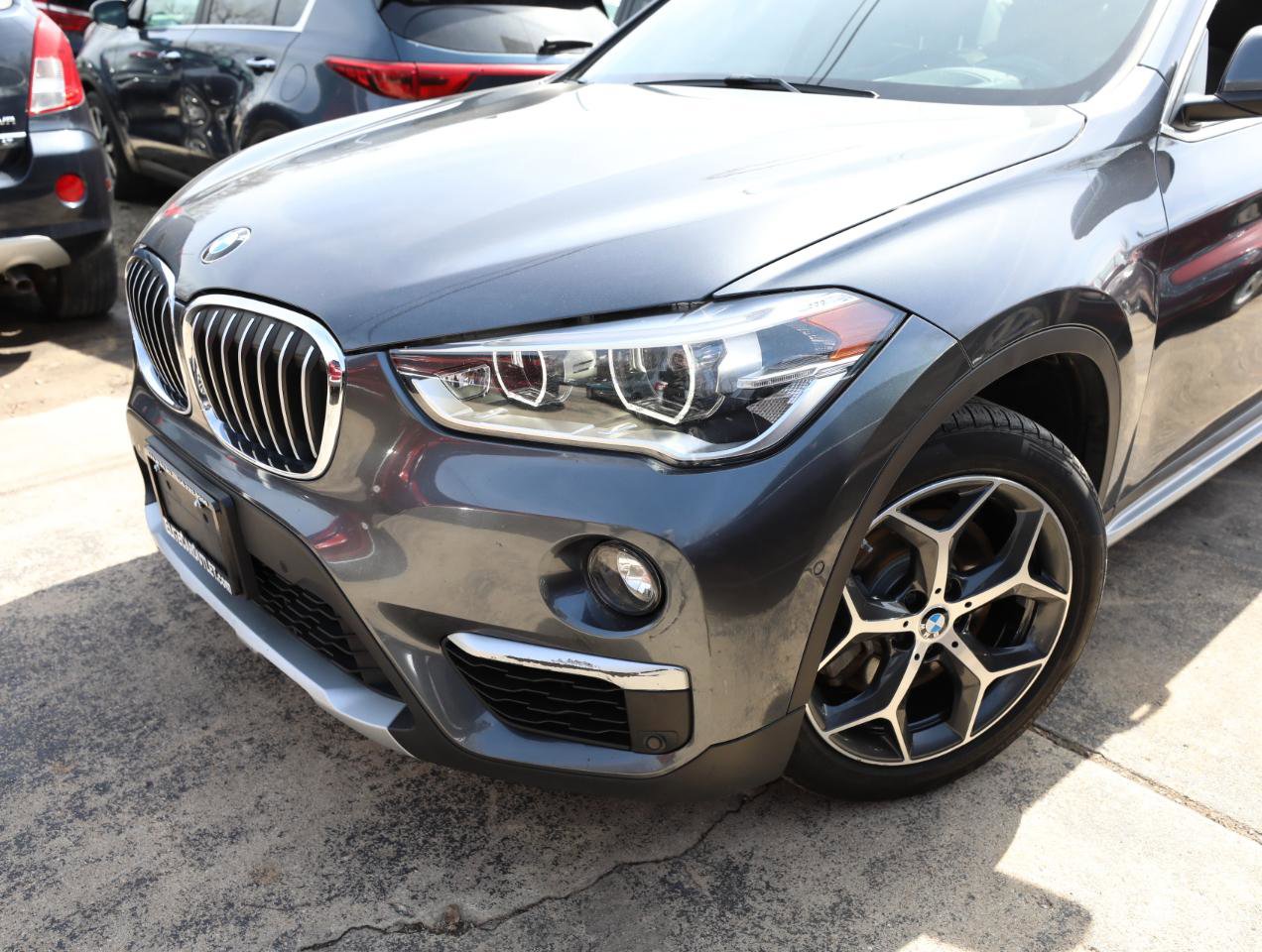 Used 2018 BMW X1 xDrive28i w/ Premium Package AWD/4WD image 2