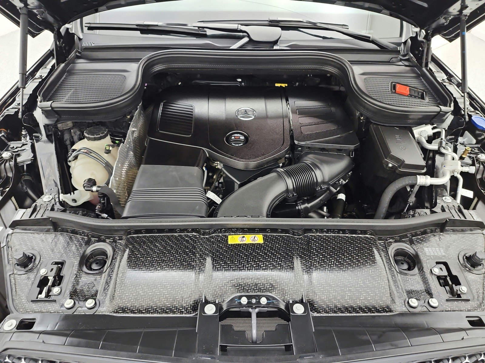 Used 2025 Mercedes-Benz GLE 350 4MATIC image 17