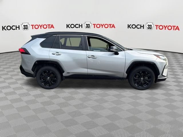 Used 2022 Toyota RAV4 XSE w/ XSE Grade Weather Package AWD/4WD image 9