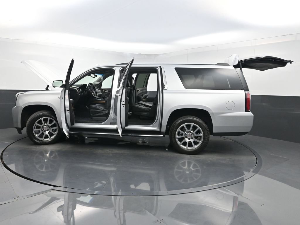 Used 2020 GMC Yukon XL Denali image 39