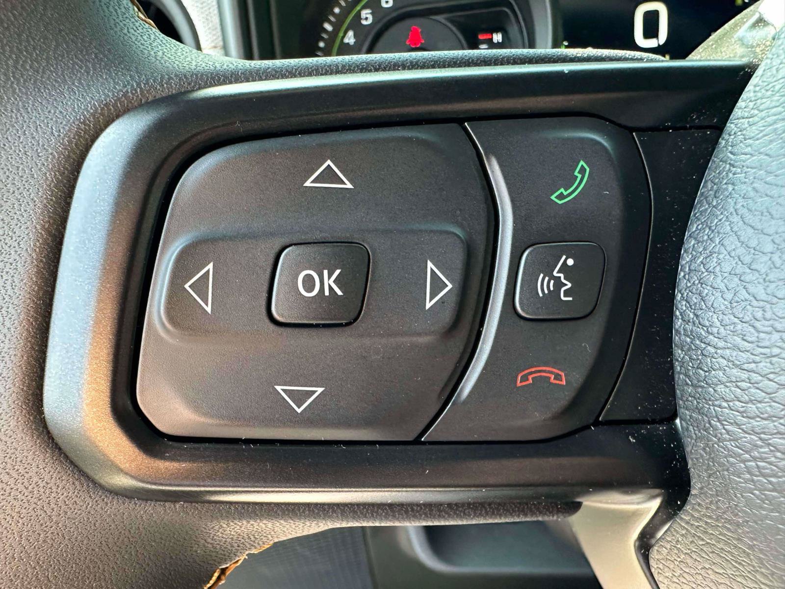 Used 2024 Jeep Wrangler Unlimited AWD/4WD image 19