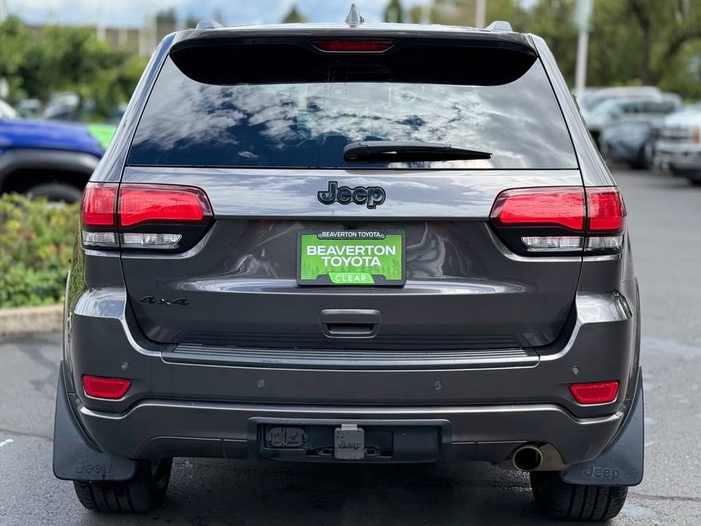 Used 2021 Jeep Grand Cherokee Laredo AWD/4WD image 4