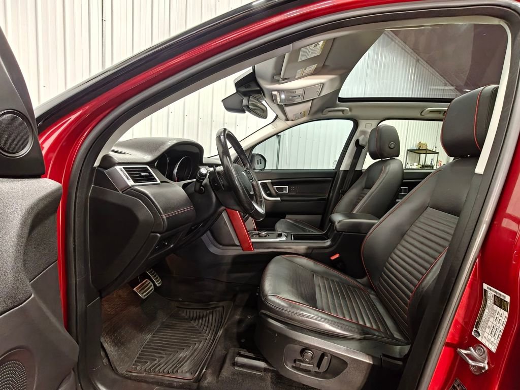 Used 2018 Land Rover Discovery Sport HSE Luxury image 31