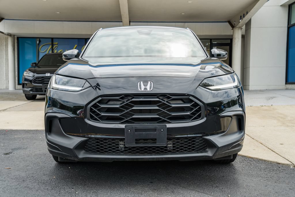Used 2025 Honda HR-V Sport image 2