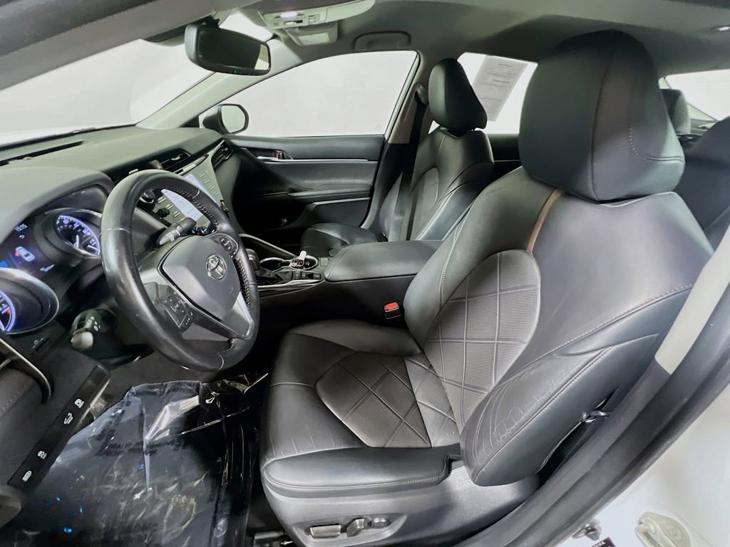 Certified 2019 Toyota Camry XLE FWD image 19
