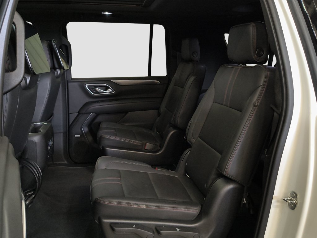 Used 2021 Chevrolet Suburban RST w/ Luxury Package AWD/4WD image 10